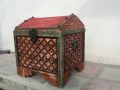 CUFAR-lemn de brad.Dim.86x60x50cm.