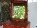 OGLINDA CU SERTAR-lemn de brad si tei.Dim.63x50x28cm